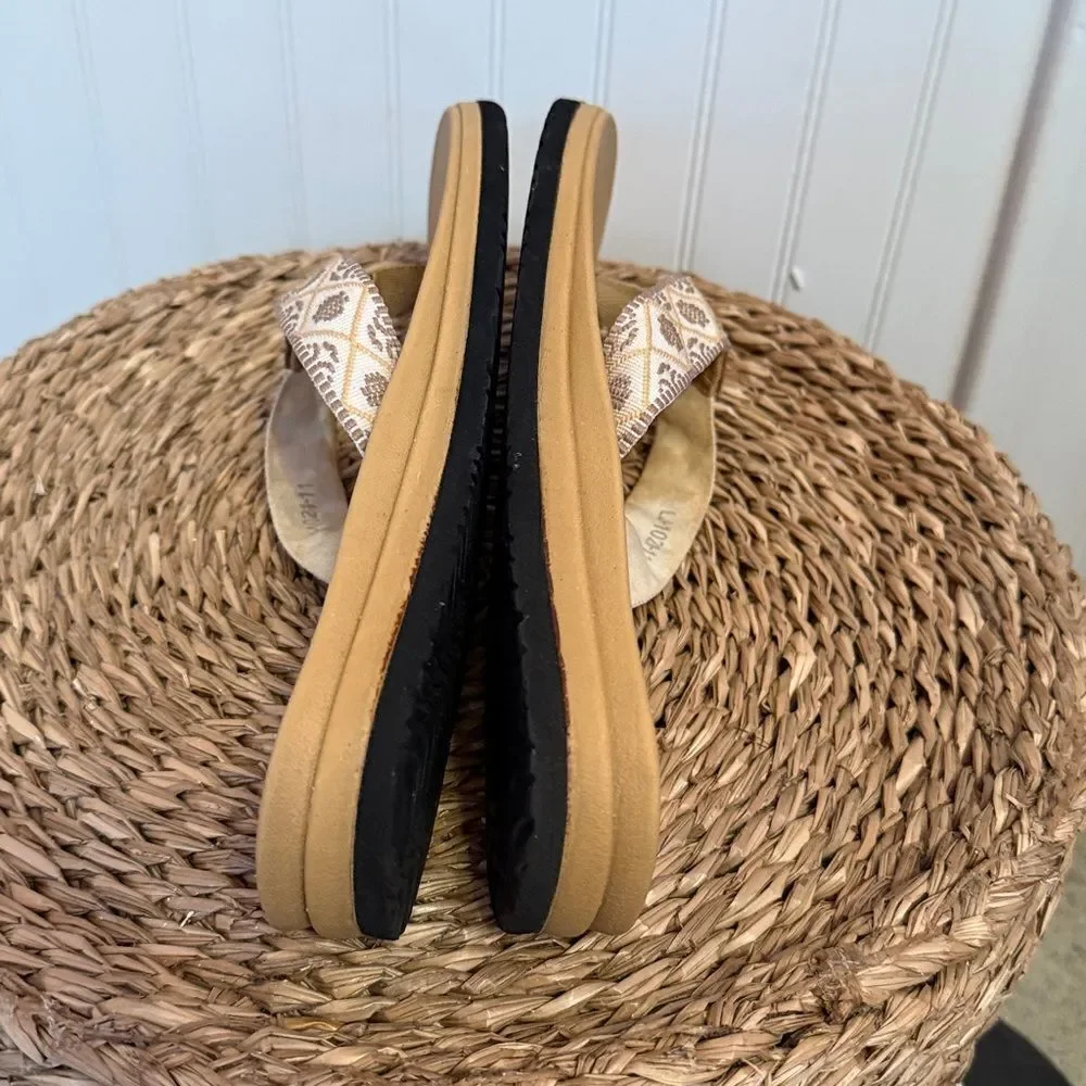 High Tide stylish tan